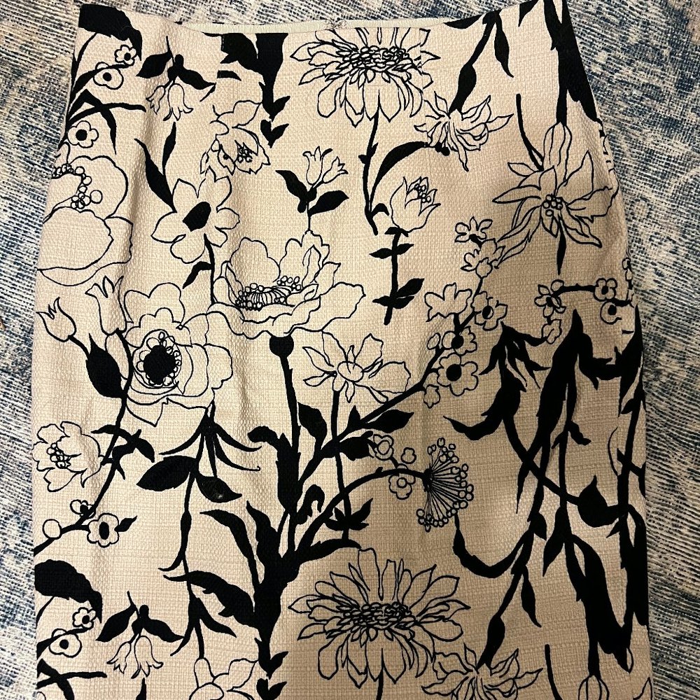 NWT Ann Taylor Floral Pencil Skirt